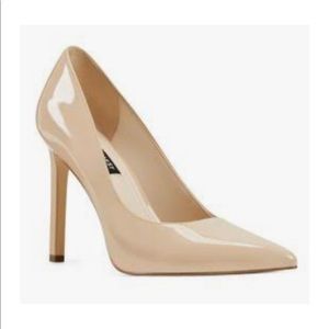 Nine West Beige Patent Pumps